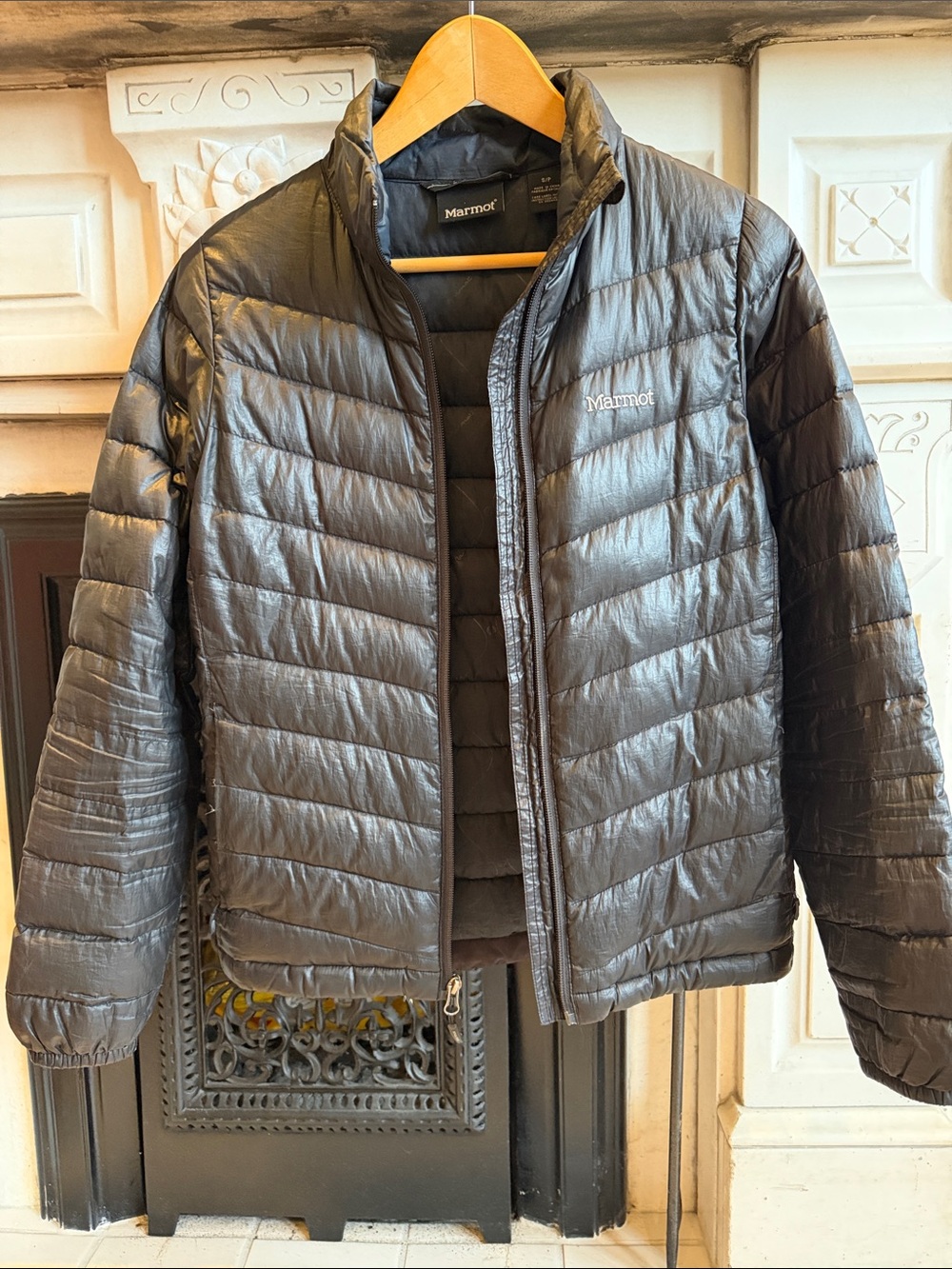 Marmot Women's Quilted Puffer Jacket - Black